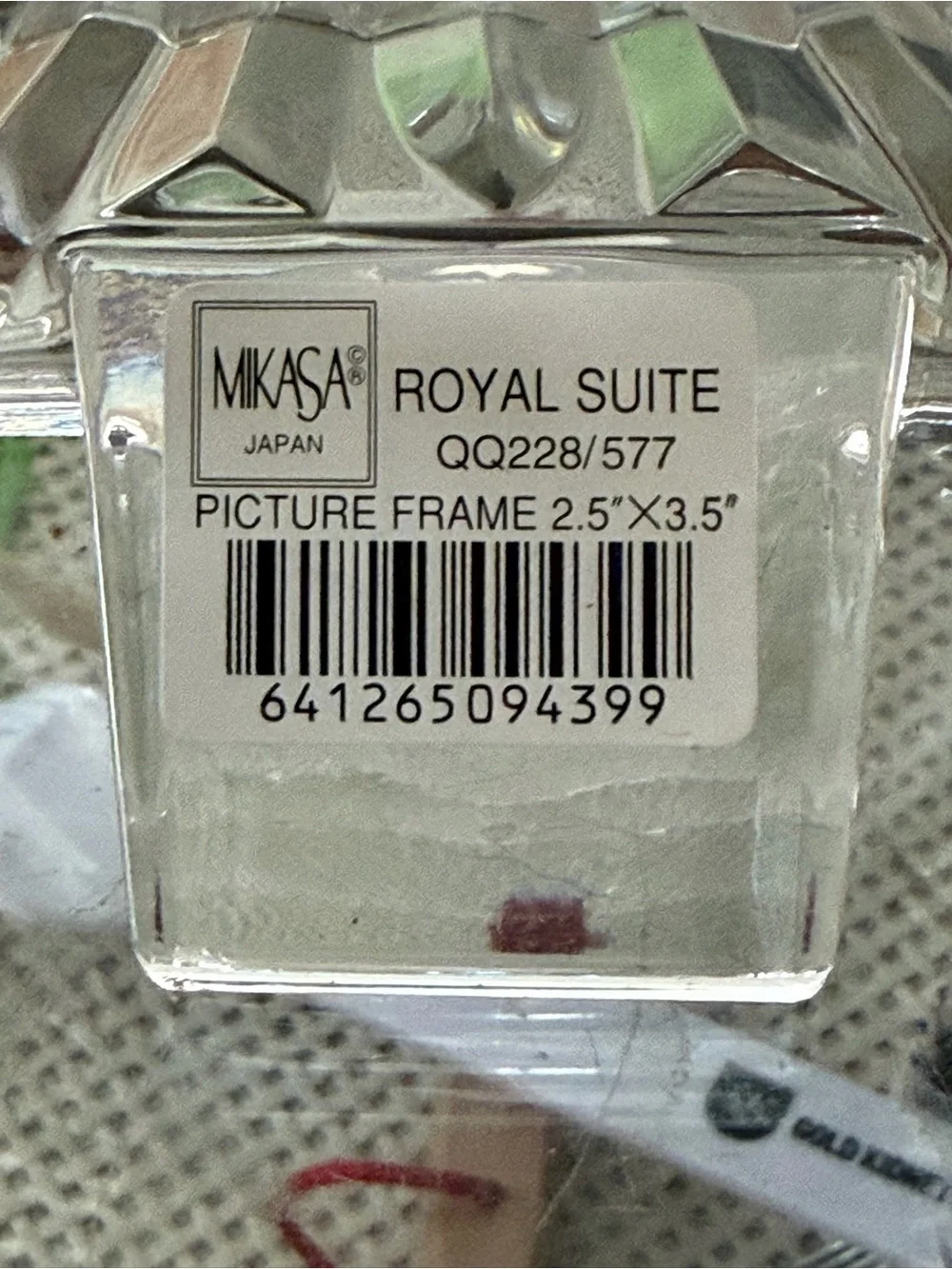 Mikasa Clear Crystal-Style Decorative Picture Frame